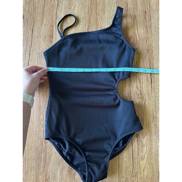 Kami Black One-Piece Swimsuit Size XSmall - Picture 5 of 6